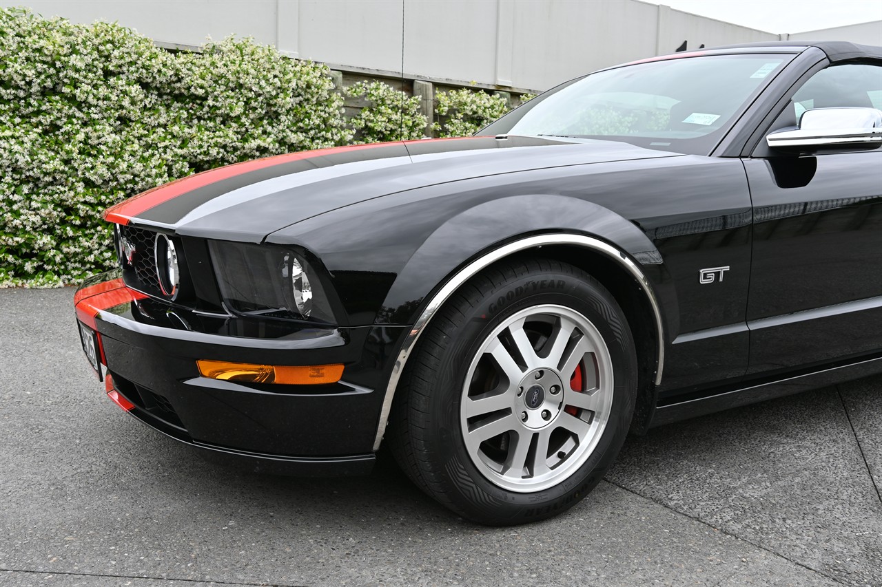 2005 Ford Mustang