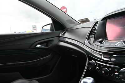 2016 Holden Commodore - Thumbnail