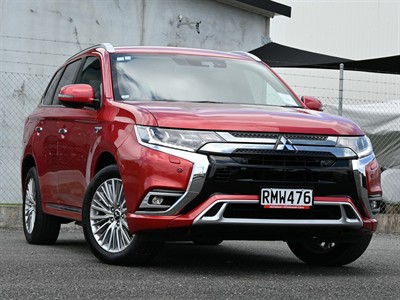 2018 Mitsubishi Outlander - Thumbnail