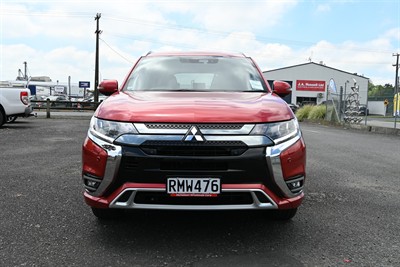 2018 Mitsubishi Outlander - Thumbnail
