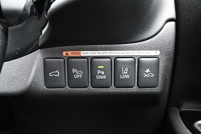 2018 Mitsubishi Outlander - Thumbnail