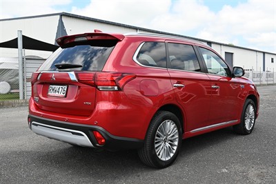 2018 Mitsubishi Outlander - Thumbnail