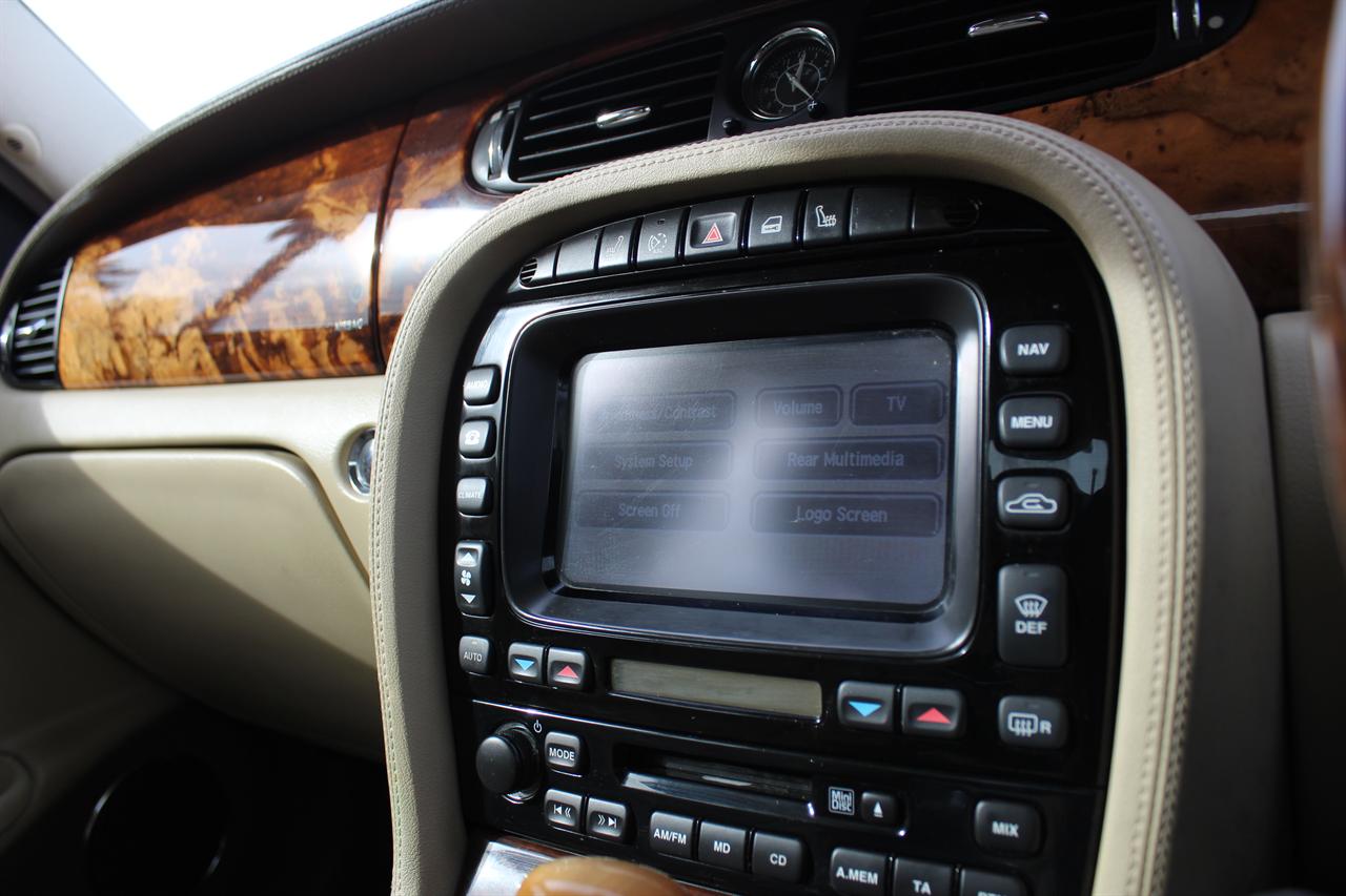 2006 Jaguar Xj8