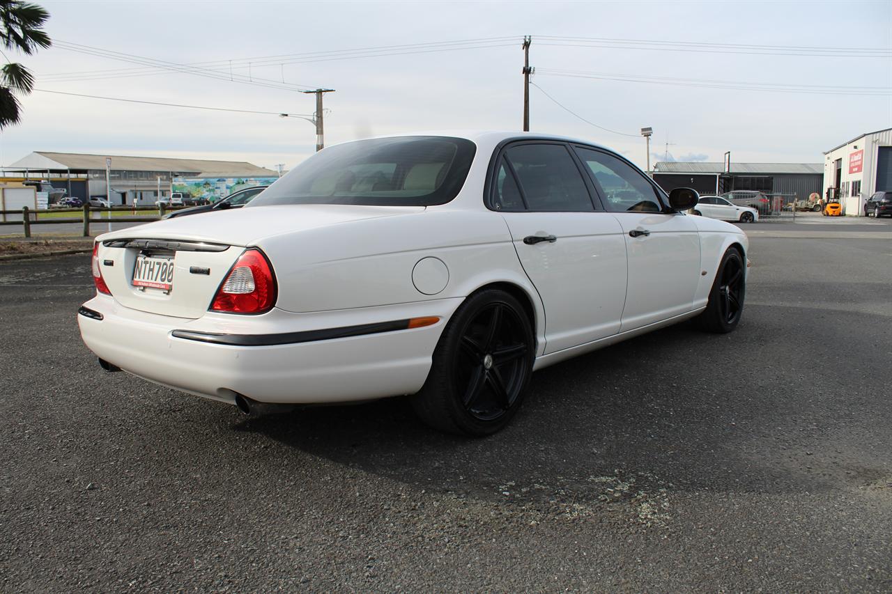 2006 Jaguar Xj8