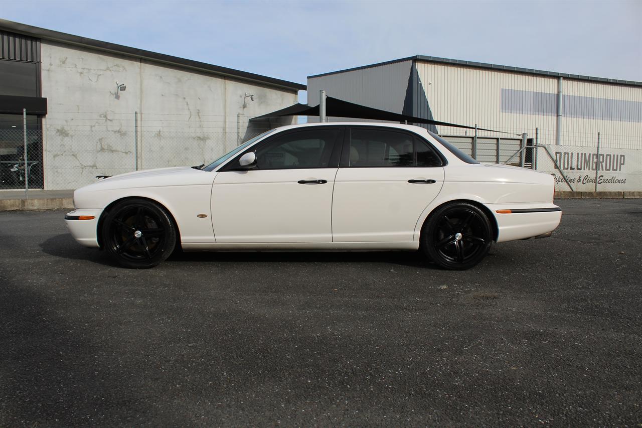 2006 Jaguar Xj8