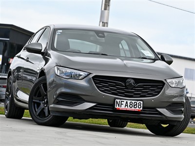 2020 Holden Commodore - Thumbnail