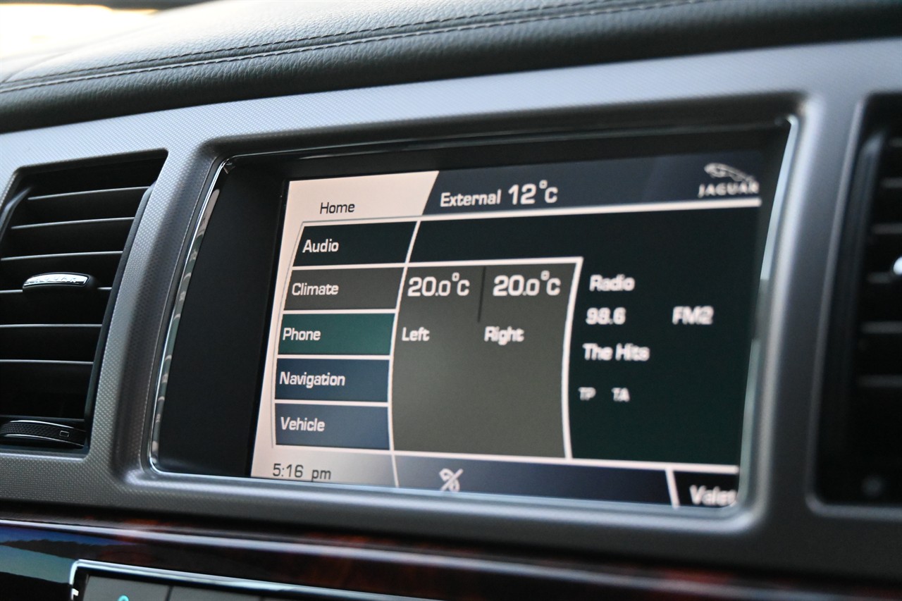 2011 Jaguar Xf