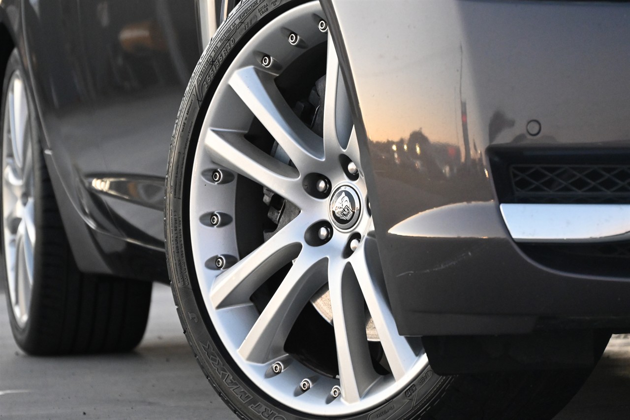 2011 Jaguar Xf