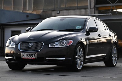2011 Jaguar Xf - Thumbnail
