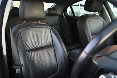 2011 Jaguar Xf - Thumbnail
