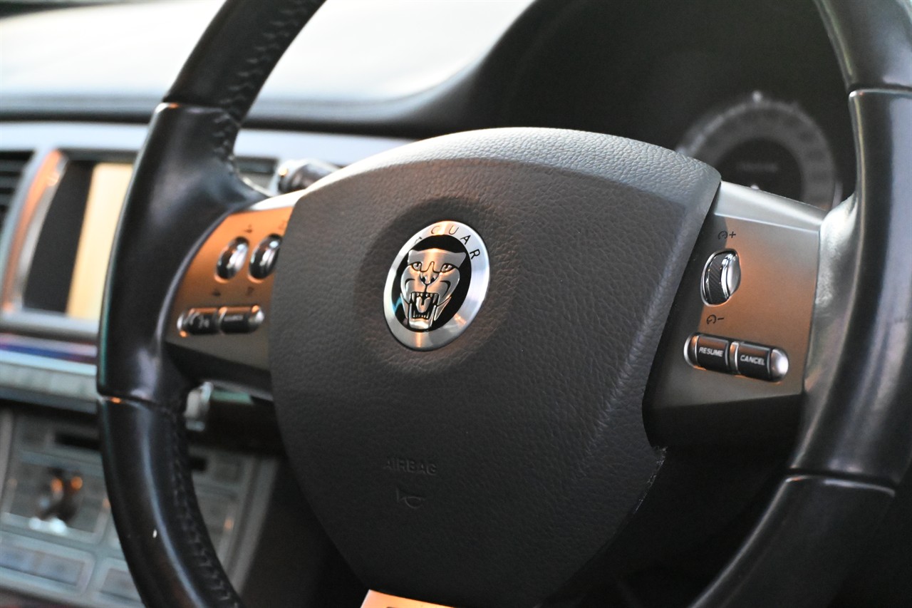 2011 Jaguar Xf