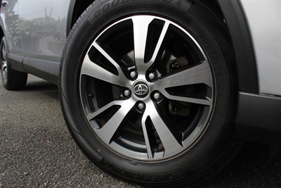 2017 Toyota Rav4 - Thumbnail