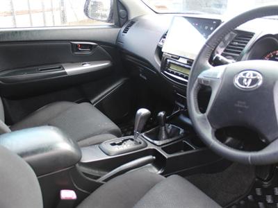 2015 Toyota Hilux - Thumbnail