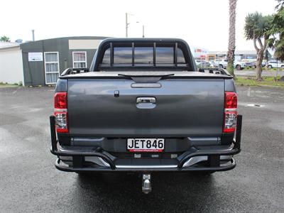 2015 Toyota Hilux - Thumbnail