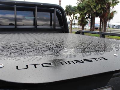 2015 Toyota Hilux - Thumbnail