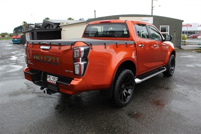 2022 Isuzu D-Max - Thumbnail