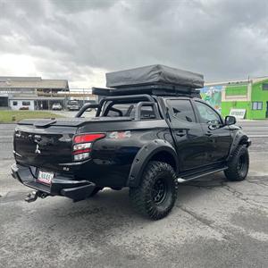 2018 Mitsubishi Triton - Thumbnail