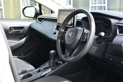 2025 Toyota Corolla - Thumbnail