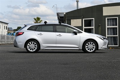 2025 Toyota Corolla - Thumbnail