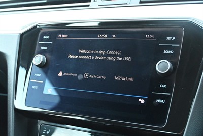 2022 Volkswagen Passat - Thumbnail