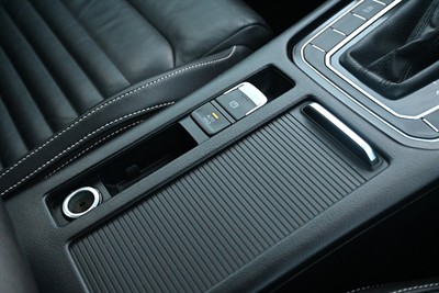 2022 Volkswagen Passat - Thumbnail