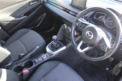 2018 Mazda Mazda2 - Thumbnail