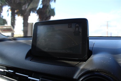 2018 Mazda Mazda2 - Thumbnail