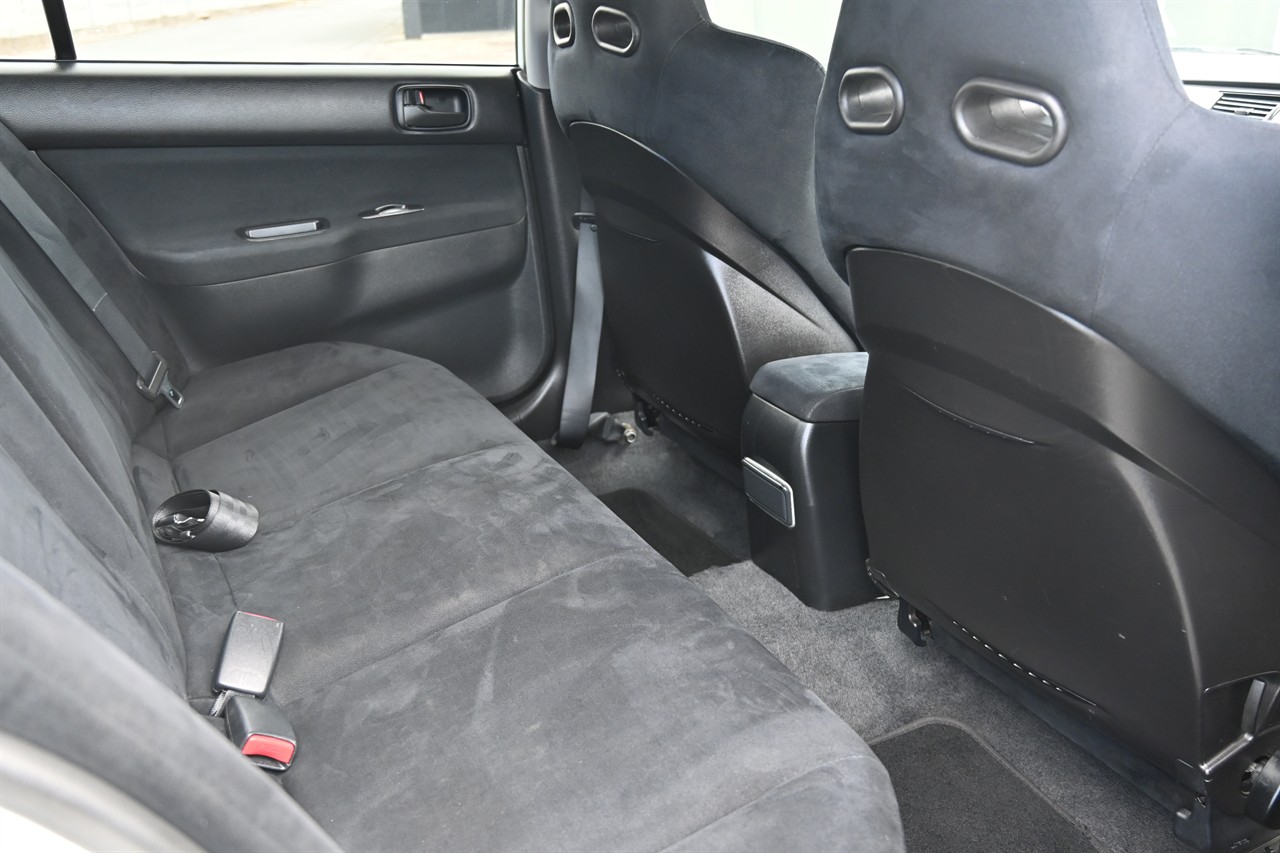 2004 Mitsubishi Lancer