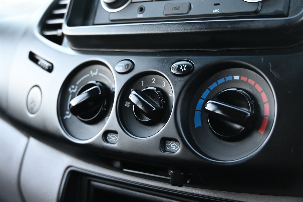 2013 Mitsubishi Triton