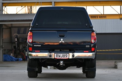 2013 Mitsubishi Triton - Thumbnail
