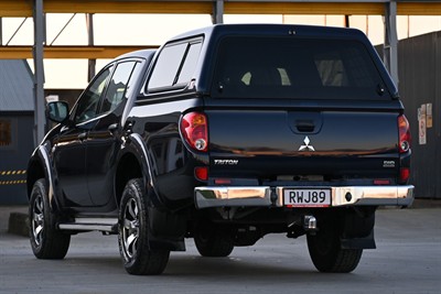 2013 Mitsubishi Triton - Thumbnail