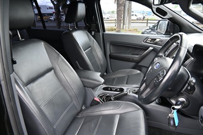 2017 Ford Everest - Thumbnail