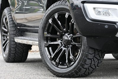 2017 Ford Everest - Thumbnail