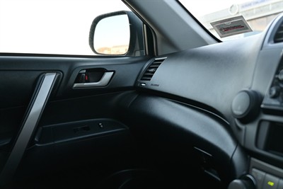 2010 Toyota Highlander - Thumbnail