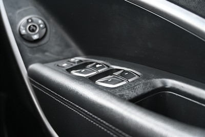 2014 Hyundai Santa Fe - Thumbnail