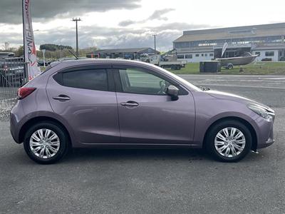 2015 Mazda Demio - Thumbnail