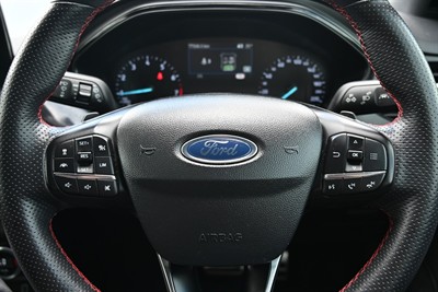 2019 Ford Focus - Thumbnail