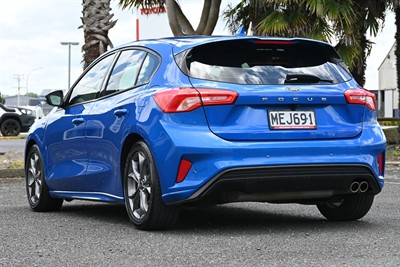 2019 Ford Focus - Thumbnail