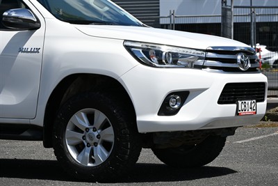 2017 Toyota Hilux - Thumbnail