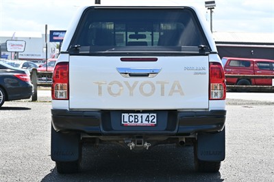 2017 Toyota Hilux - Thumbnail
