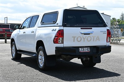 2017 Toyota Hilux - Thumbnail