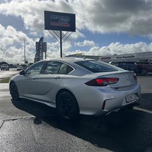 2019 Holden Commodore - Thumbnail