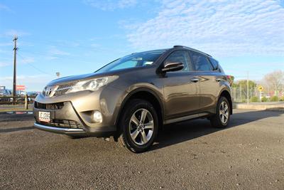 2015 Toyota Rav4 - Thumbnail