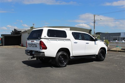 2016 Toyota Hilux - Thumbnail