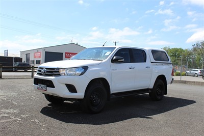 2016 Toyota Hilux - Thumbnail
