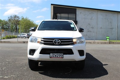 2016 Toyota Hilux - Thumbnail