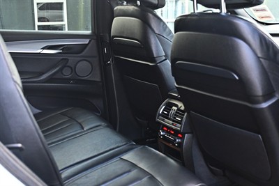 2016 BMW X5 - Thumbnail