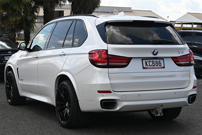 2016 BMW X5 - Thumbnail