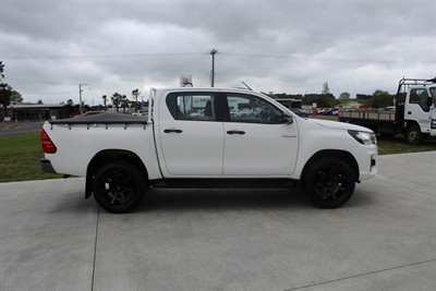 2018 Toyota Hilux - Thumbnail