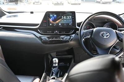 2019 Toyota C-Hr - Thumbnail